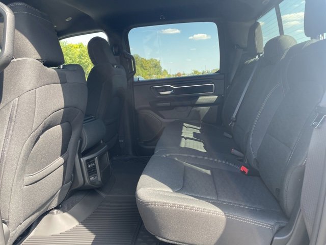 New 2026 RAM 1500 4x4 Crew Cab image 9
