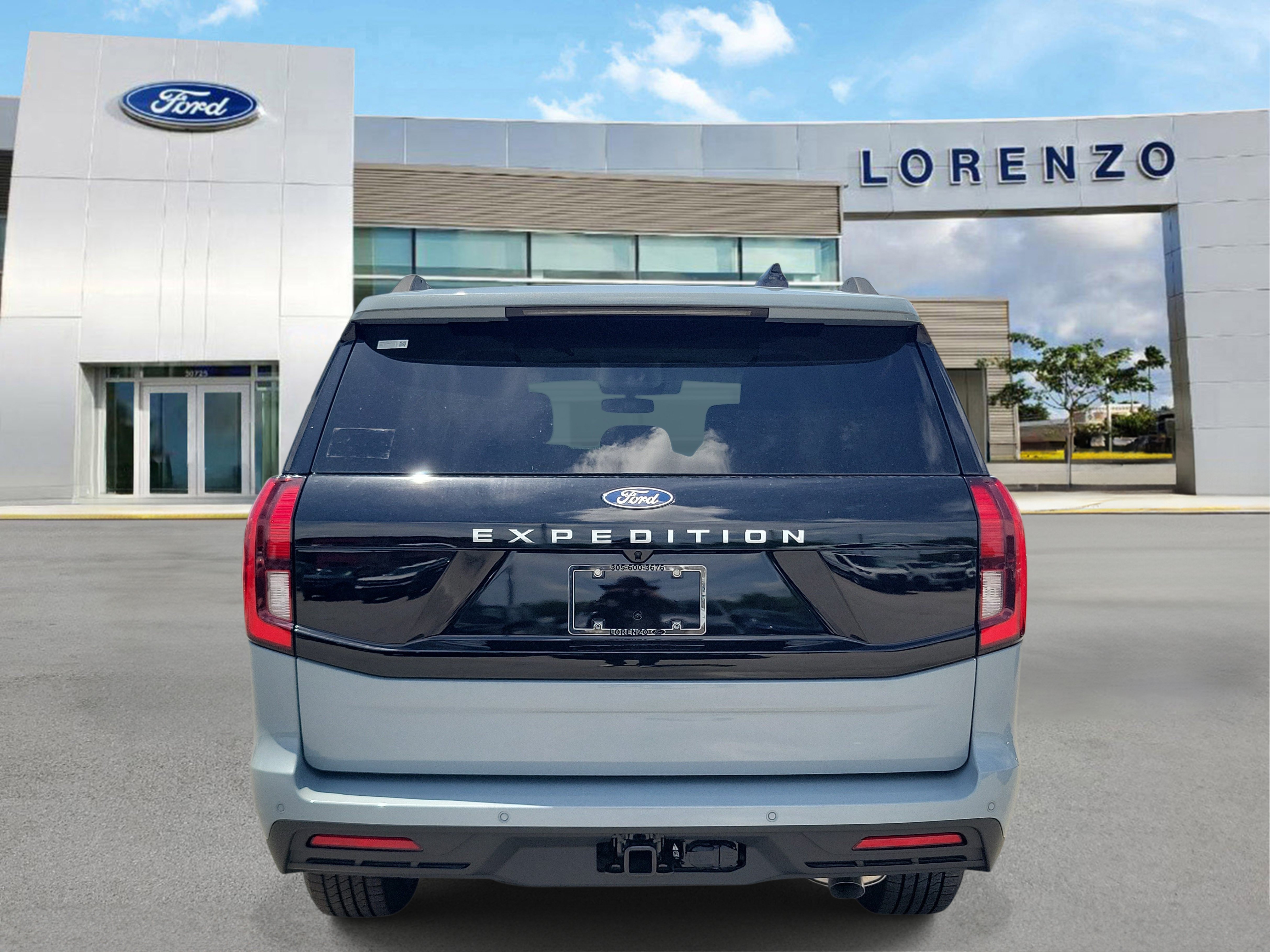 New 2027 Ford Expedition Active RWD image 5