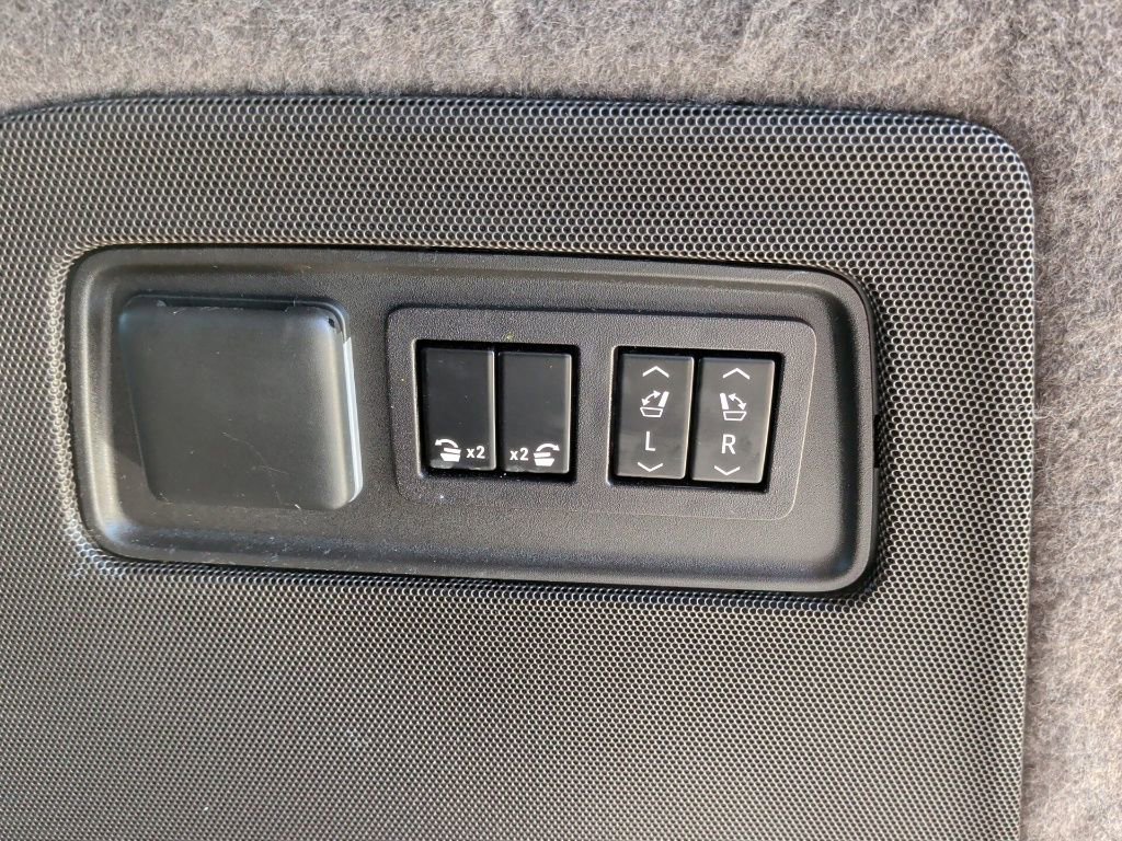 Used 2023 Cadillac Escalade Premium Luxury w/ LPO, Radiant Package image 46