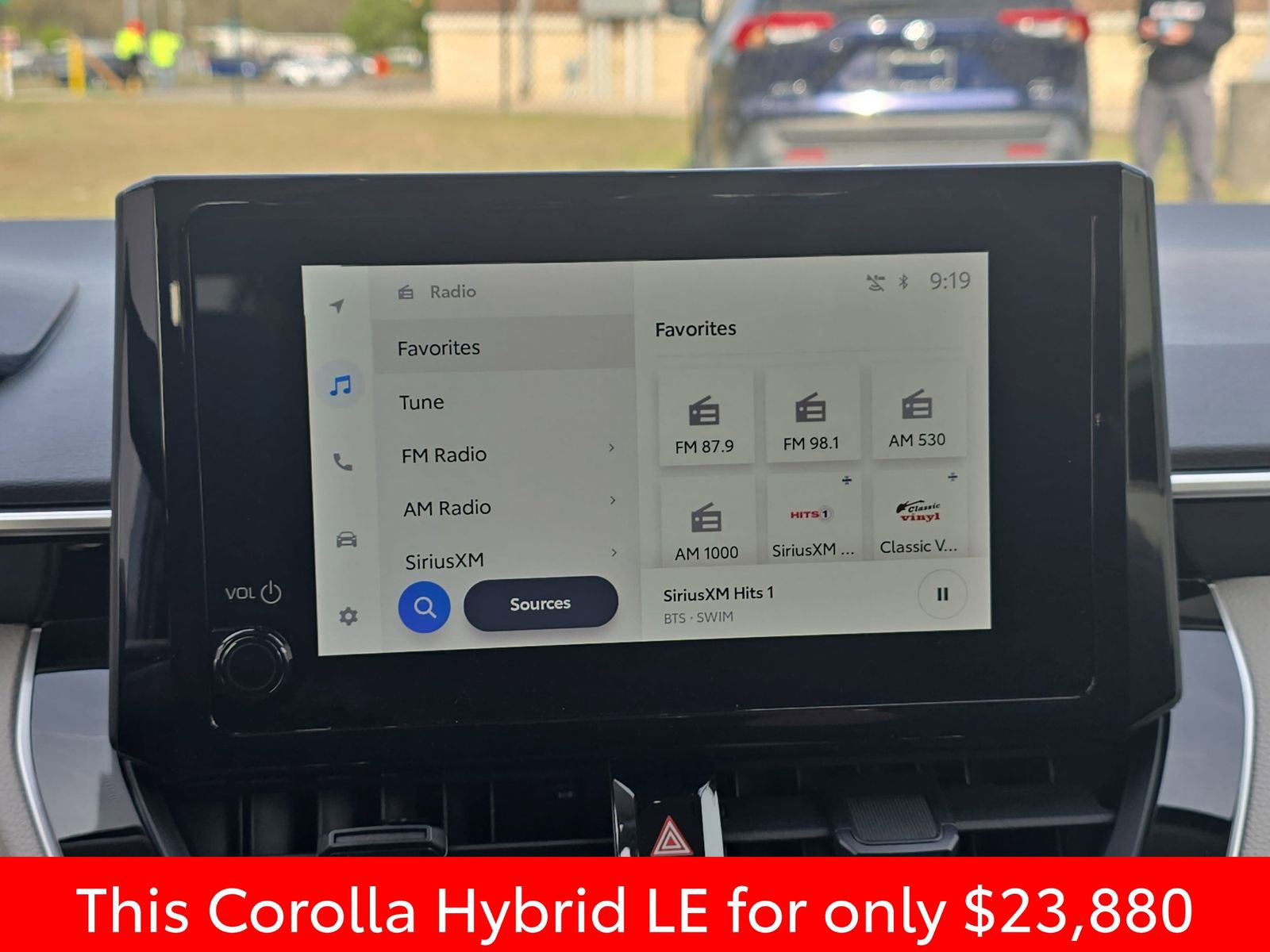 Used 2025 Toyota Corolla LE image 26