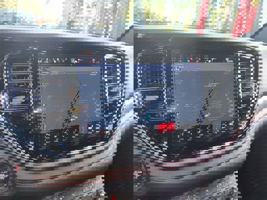 Used 2024 Dodge Durango GT image 18