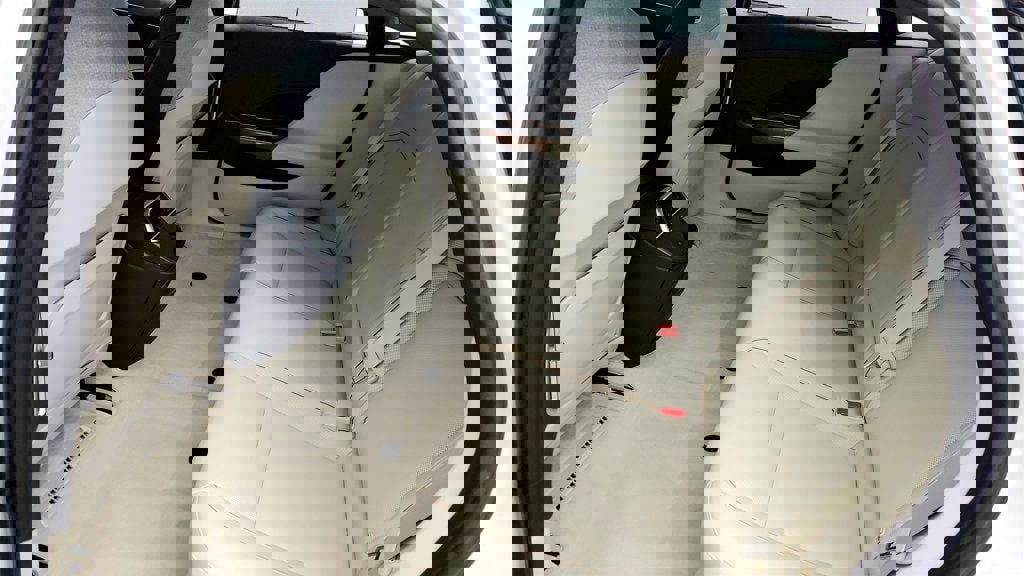 Used 2023 Lucid Air Touring image 21