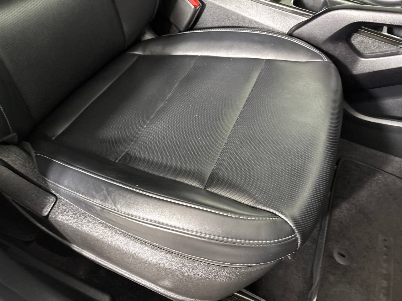 Used 2025 Kia Telluride S AWD/4WD image 36