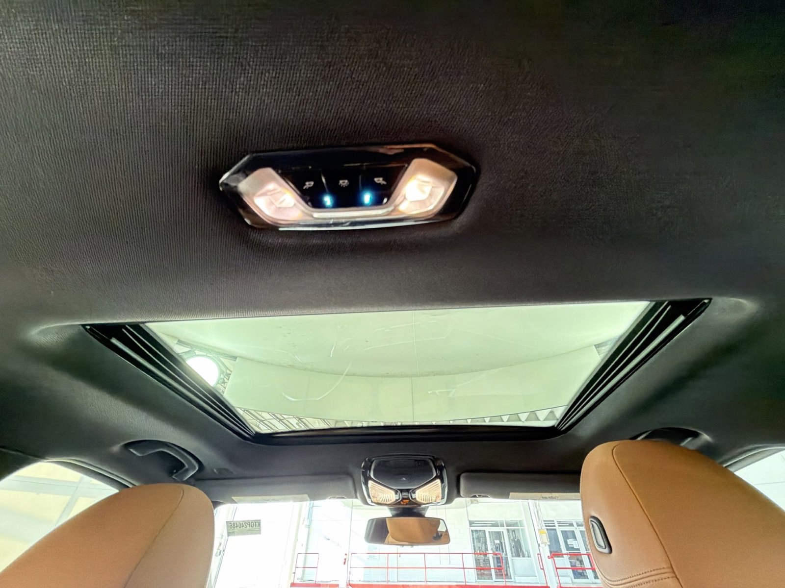 Used 2024 BMW 330i xDrive Sedan w/ Premium Package image 24