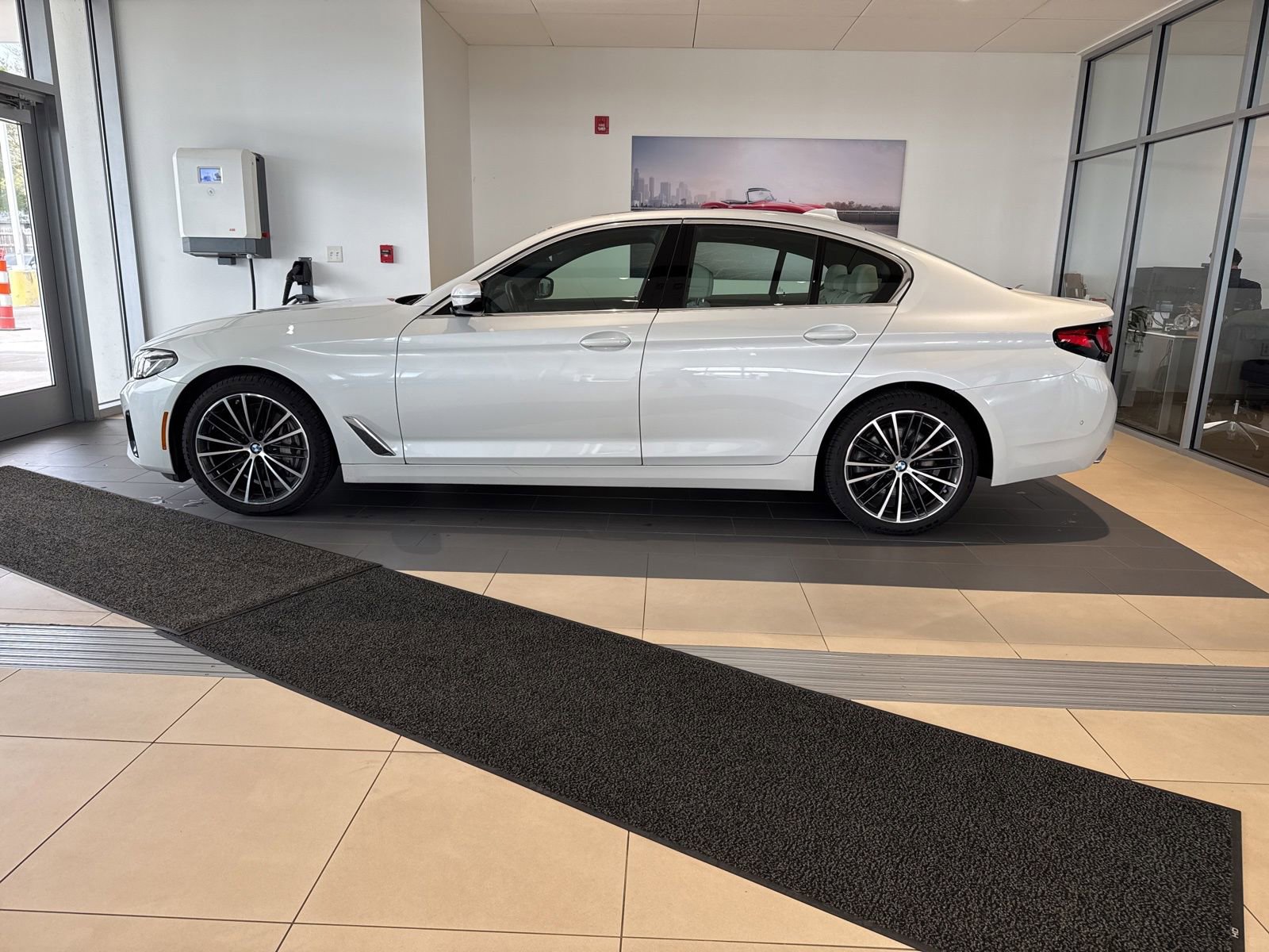 Used 2023 BMW 540i xDrive w/ Premium Package AWD/4WD image 7