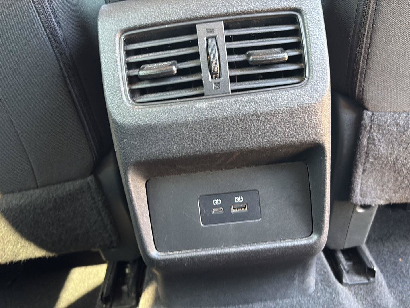 Used 2023 Nissan Rogue SV AWD/4WD image 17
