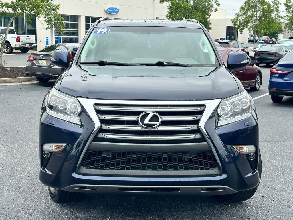Used 2019 Lexus GX 460 Premium w/ Premium Package AWD/4WD image 2