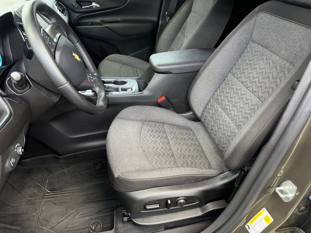Used 2024 Chevrolet Equinox LT w/ LPO, Floor Liner Package image 2
