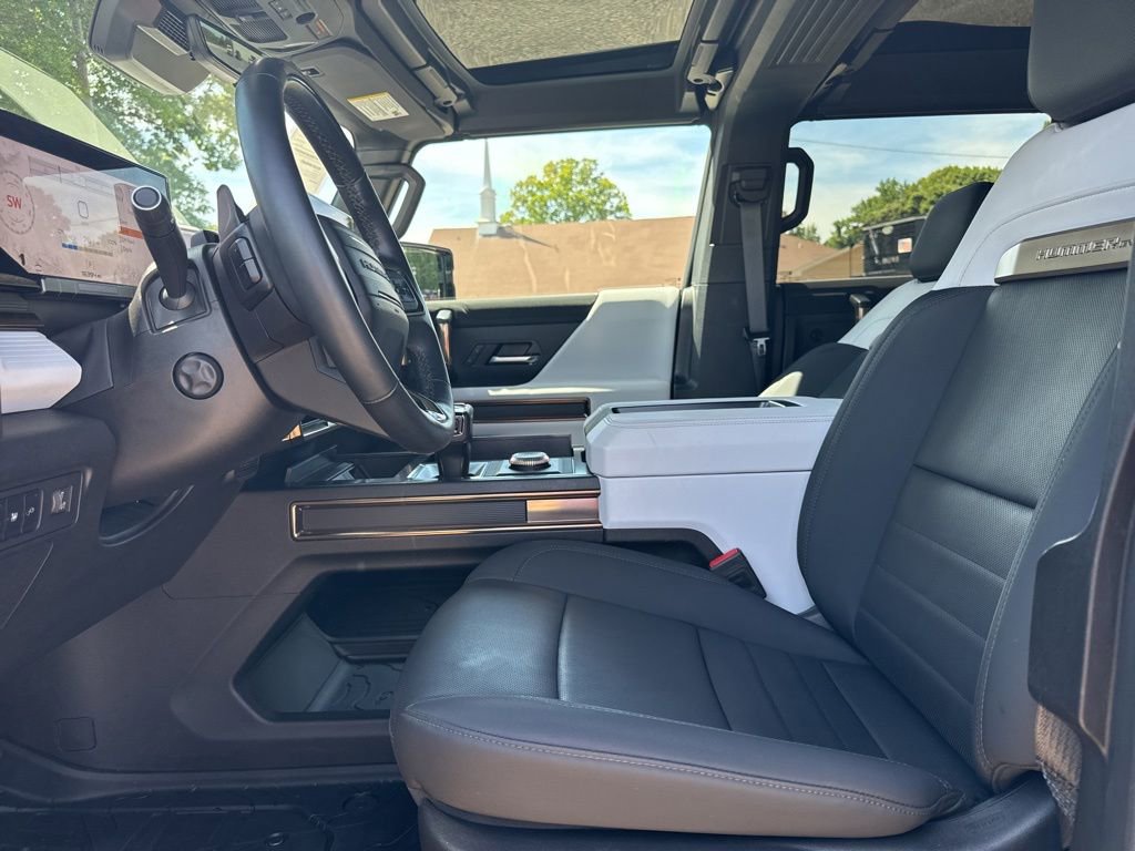 Used 2024 GMC Hummer EV 3X AWD/4WD image 9
