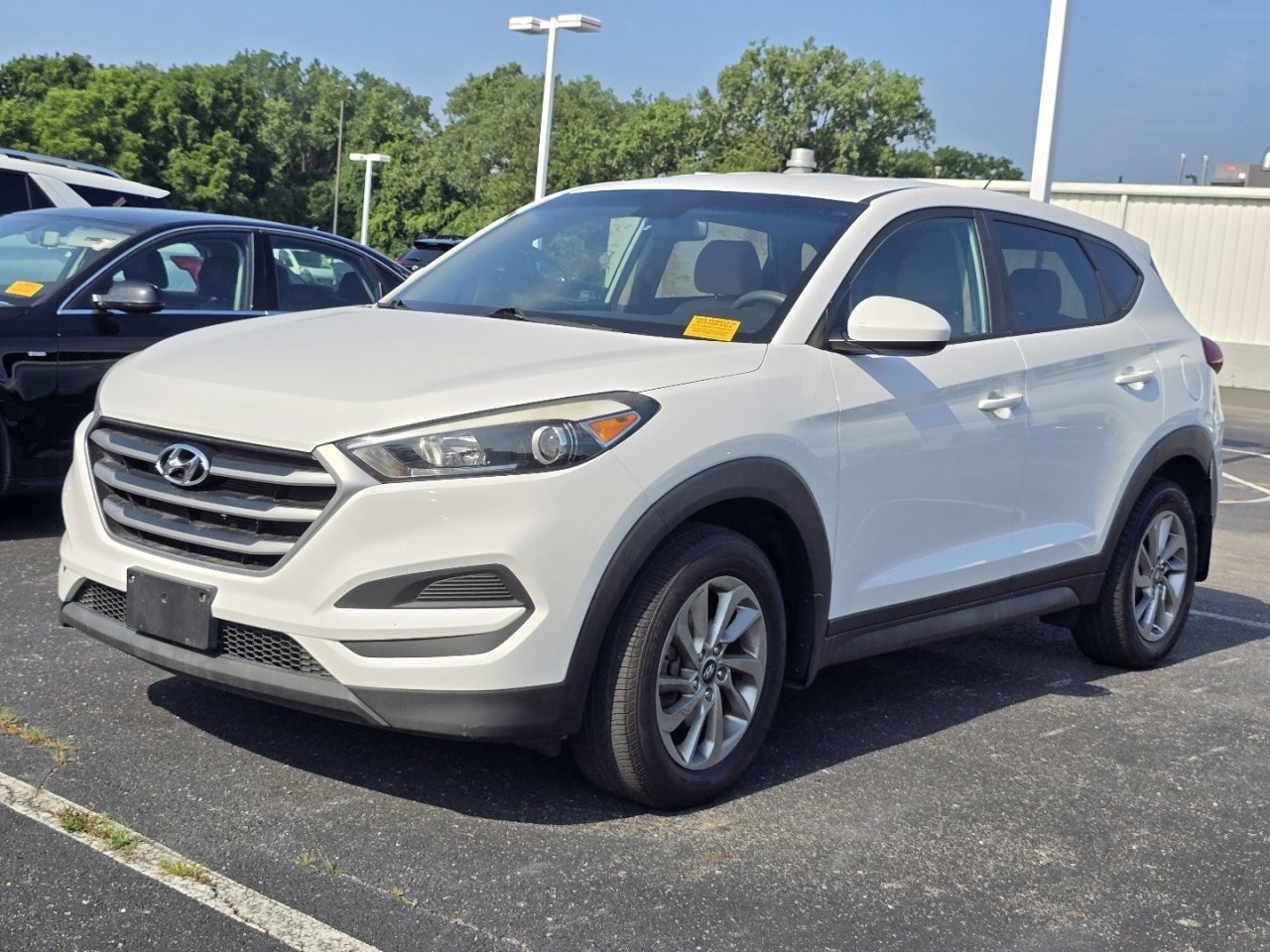 Used 2018 Hyundai Tucson SE w/ Cargo Package AWD/4WD image 3