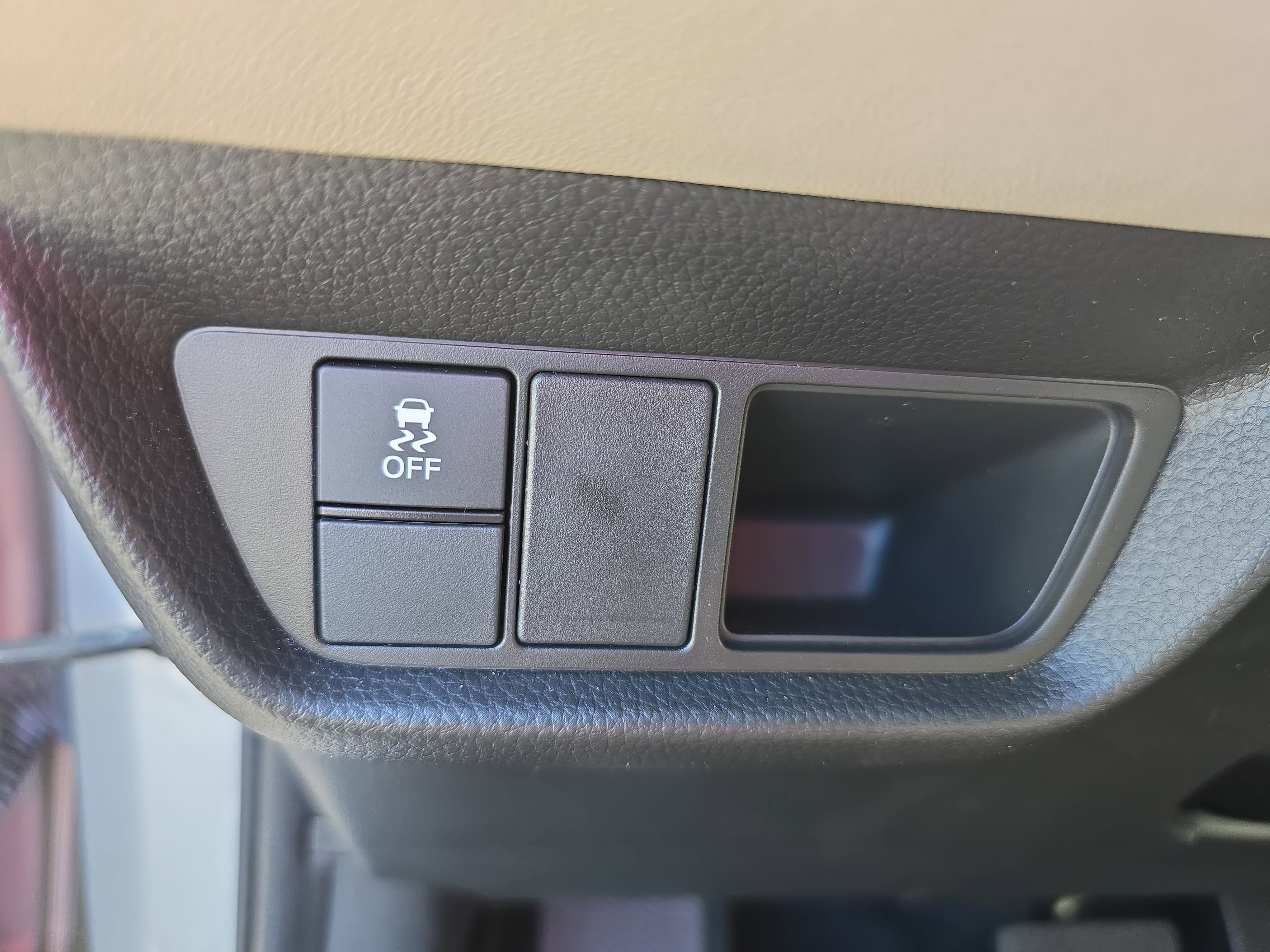 Used 2023 Honda HR-V LX image 26