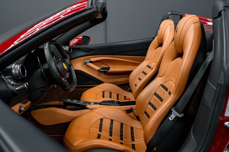 Used 2021 Ferrari F8 Tributo RWD image 18