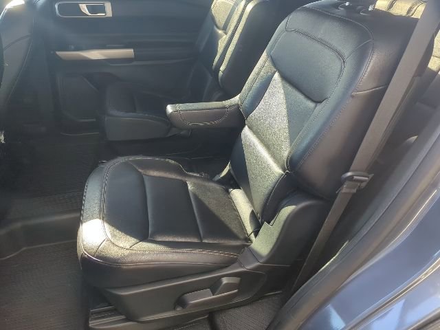 Used 2021 Ford Explorer XLT w/ Equipment Group 202A image 27