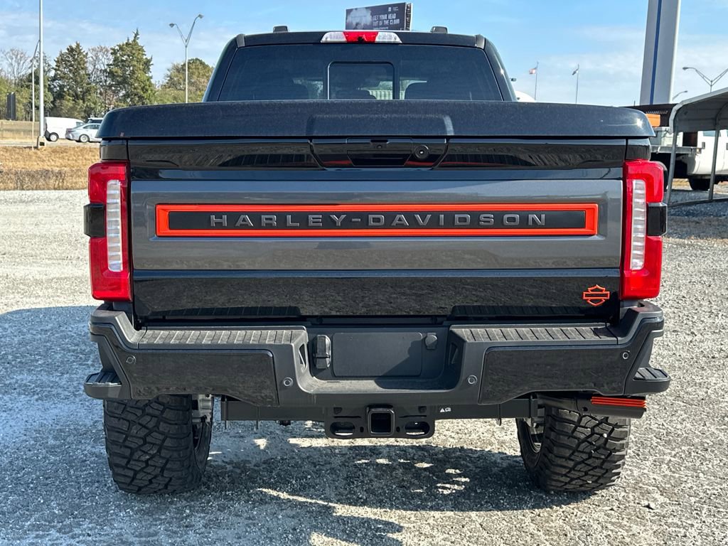 New 2026 Ford F250 Lariat w/ Black Appearance Package image 4