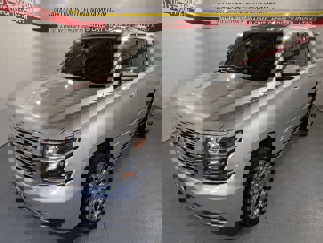 Used 2017 Chevrolet Suburban Premier image 3