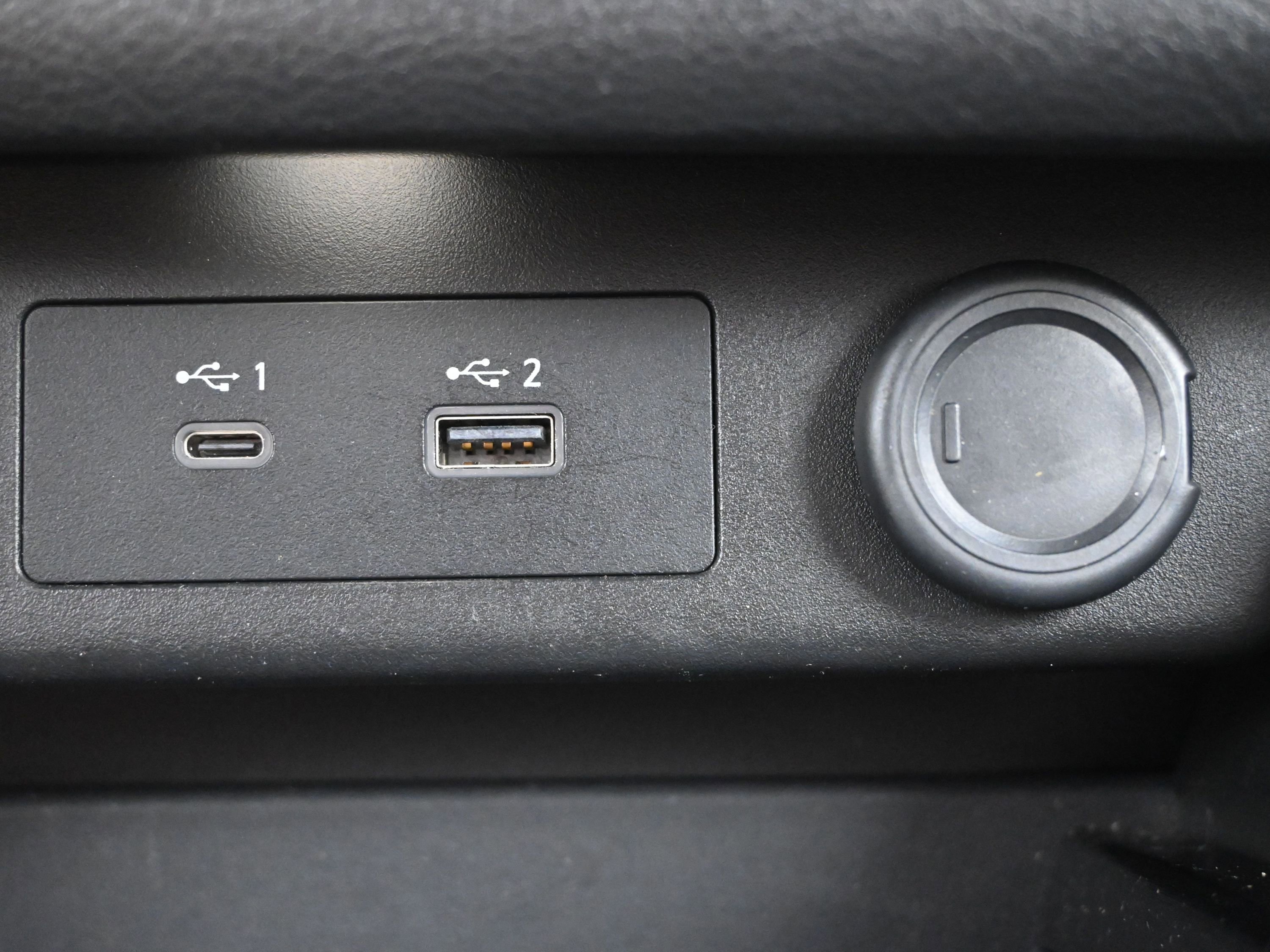 Used 2022 Nissan Rogue SV image 18