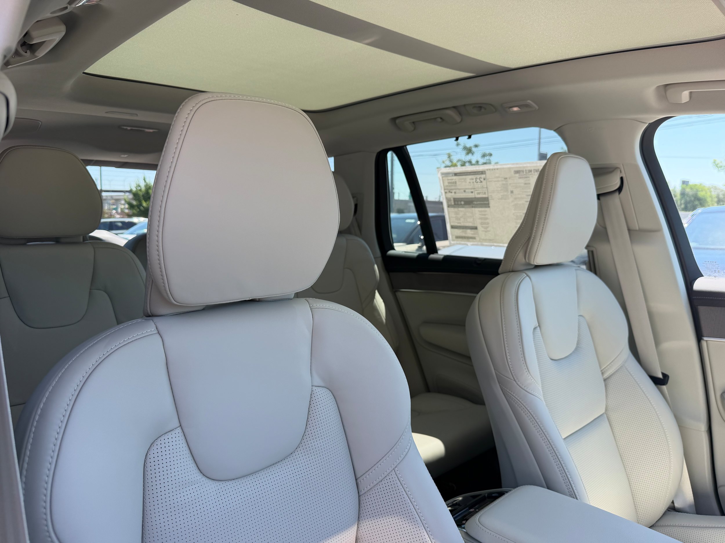 New 2026 Volvo XC90 B6 Ultra w/ Protection Package Premier AWD/4WD image 9