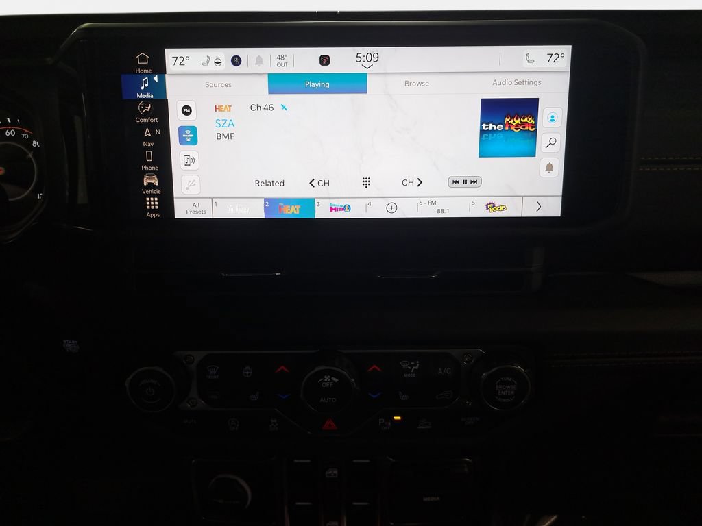 New 2026 Jeep Gladiator Sport AWD/4WD image 19