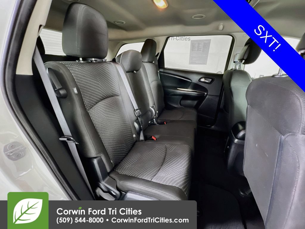Used 2016 Dodge Journey SXT AWD/4WD image 17