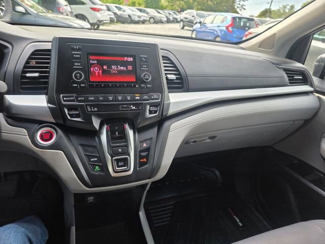 Used 2018 Honda Odyssey LX image 16