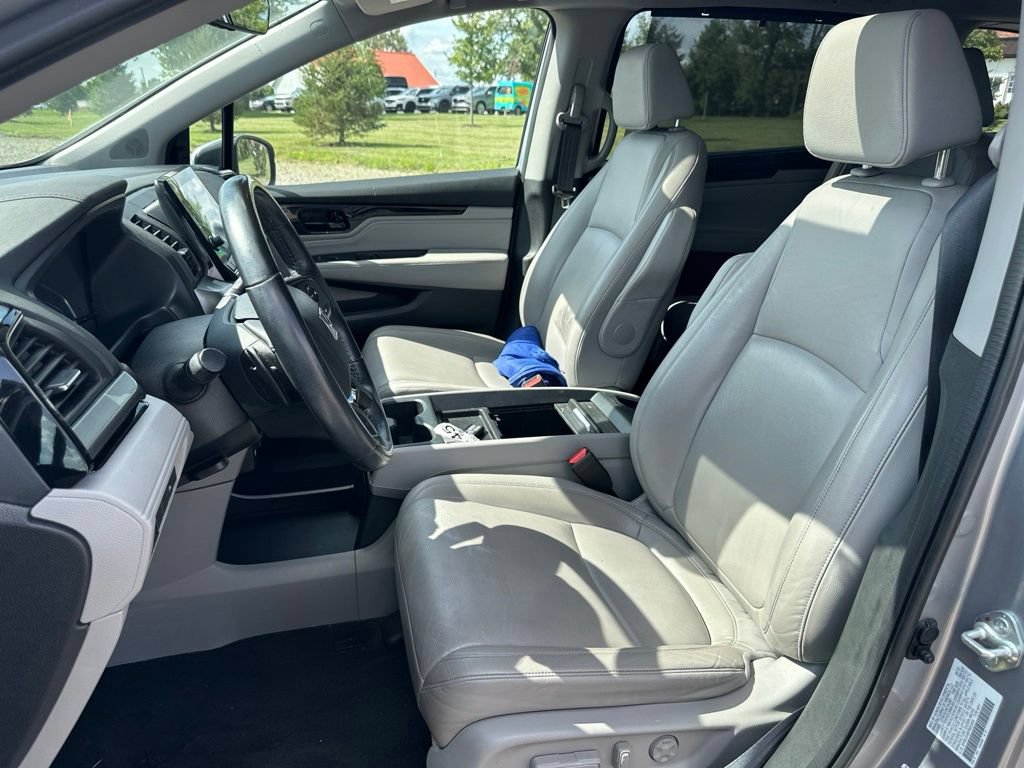 Used 2023 Honda Odyssey Touring image 18