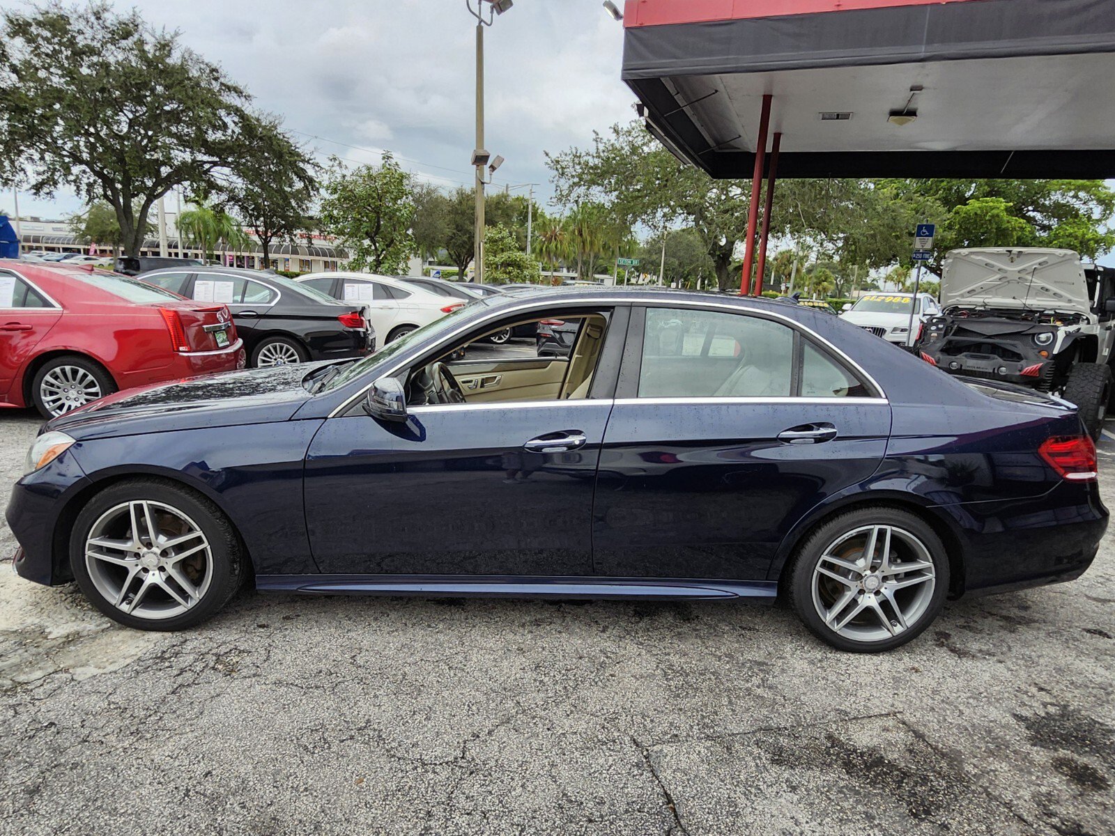 Used 2015 Mercedes-Benz E 350 Sedan image 2
