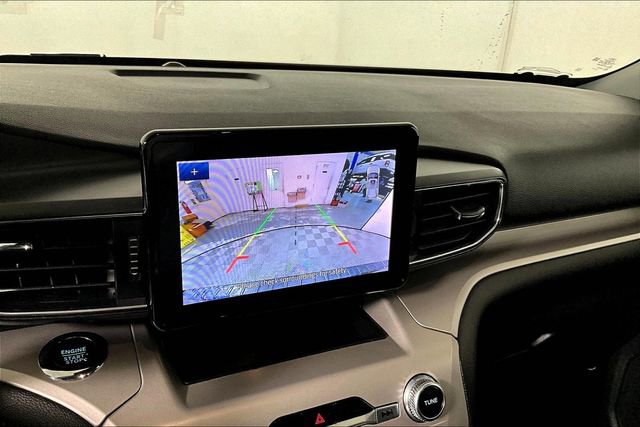 Used 2023 Ford Explorer XLT w/ Equipment Group 202A image 21