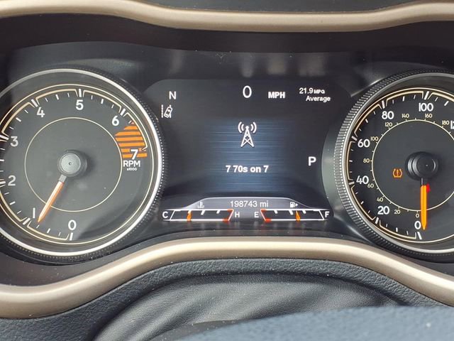 Used 2017 Jeep Cherokee Limited w/ Luxury Group image 32