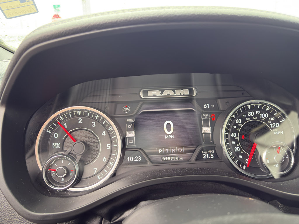 Used 2023 RAM 1500 Laramie AWD/4WD image 11