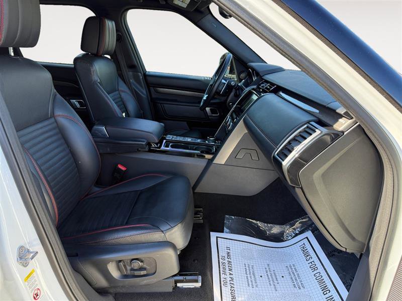 Used 2017 Land Rover Discovery HSE Luxury image 18