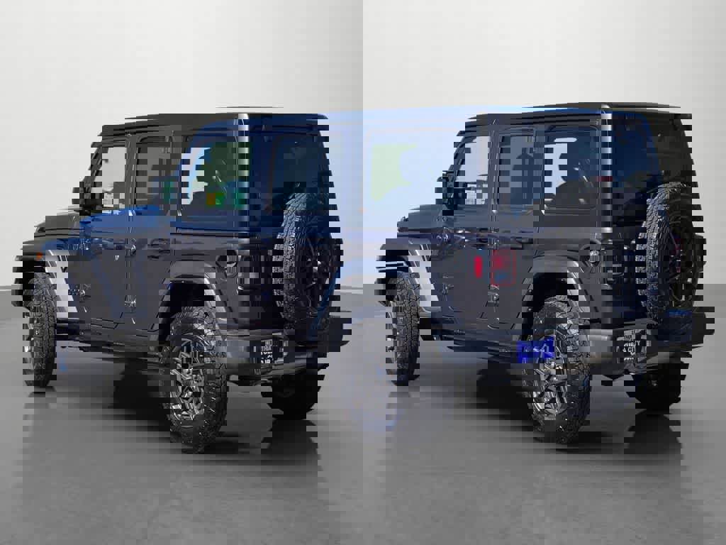 Used 2024 Jeep Wrangler Sport S image 4