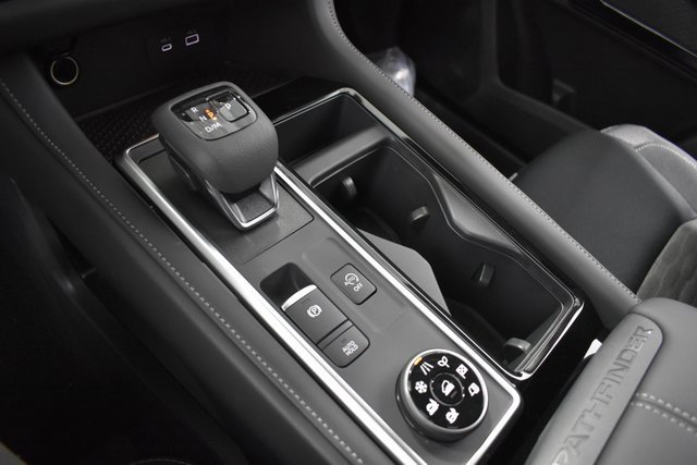 New 2025 Nissan Pathfinder SV image 19