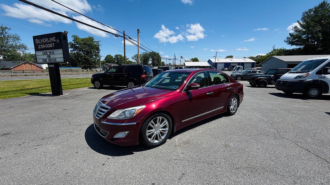 Used 2012 Hyundai Genesis 4.6 RWD image 2