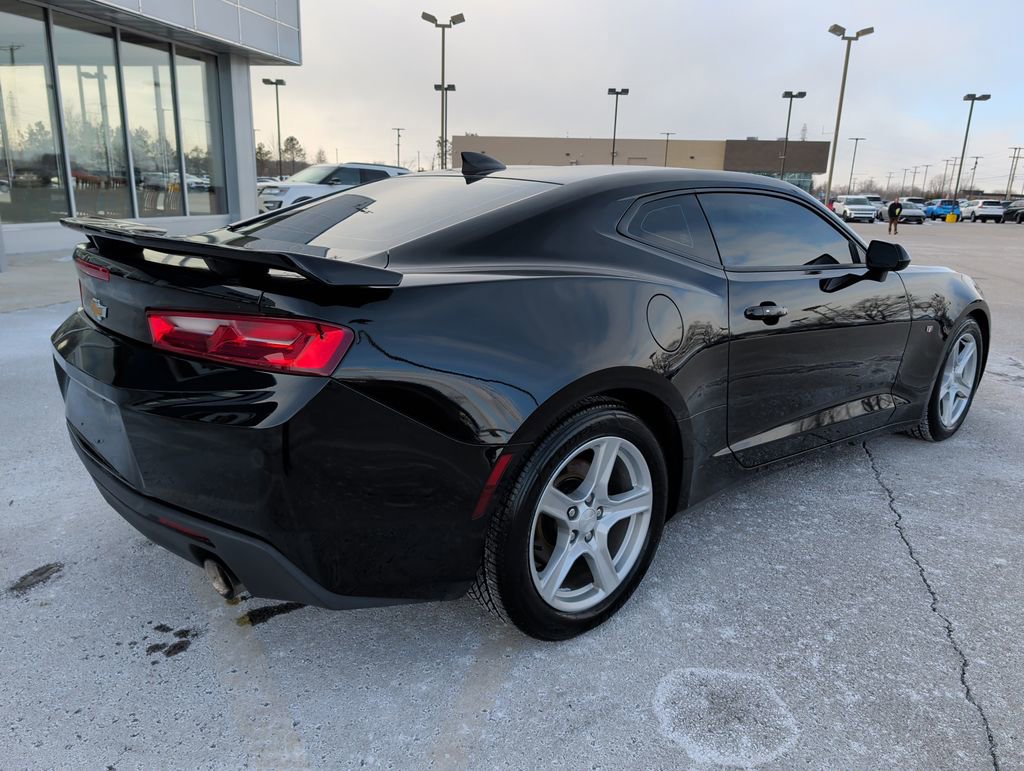 Used 2017 Chevrolet Camaro LT image 7