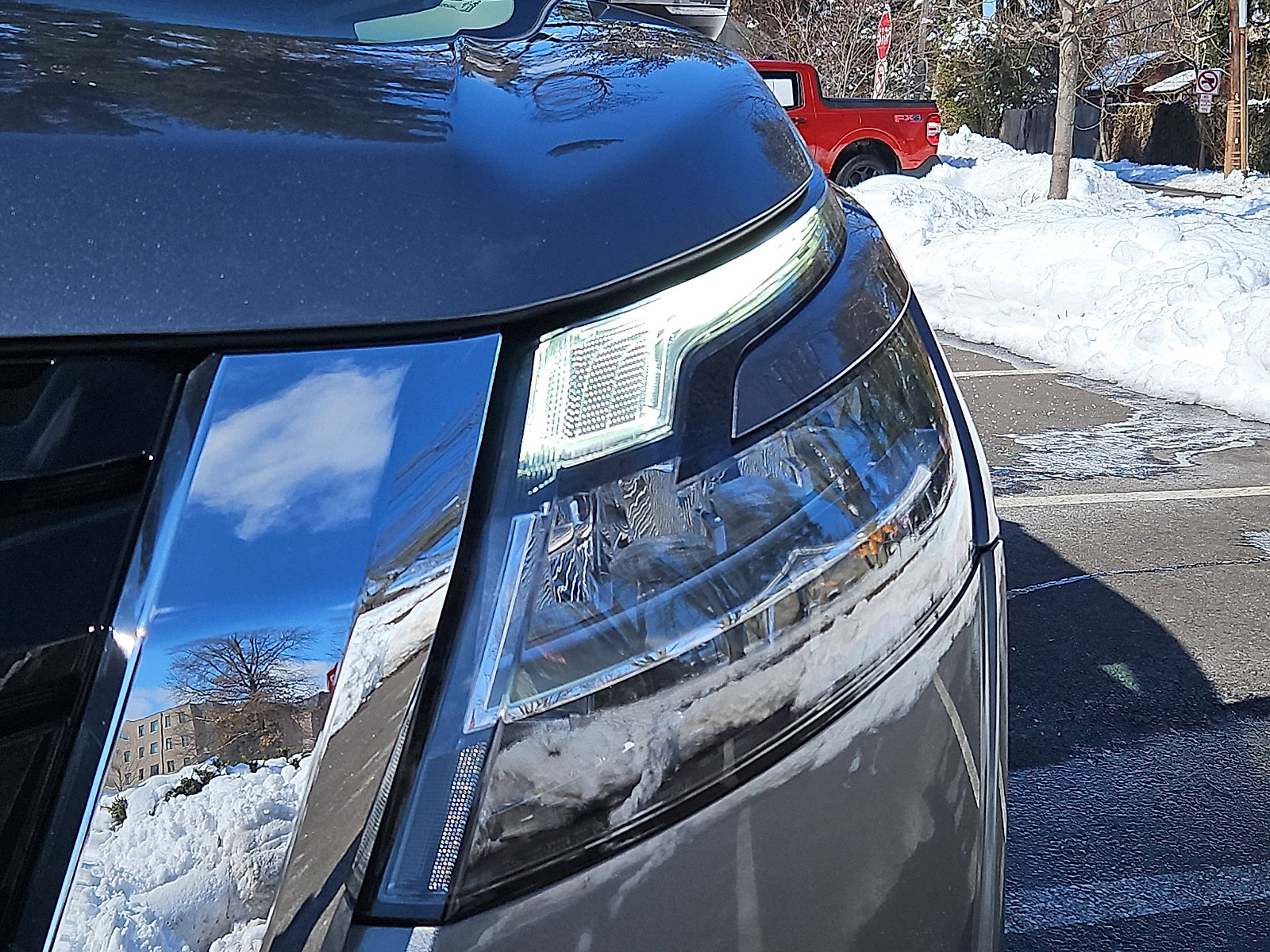 Certified 2023 Nissan Pathfinder SL image 9