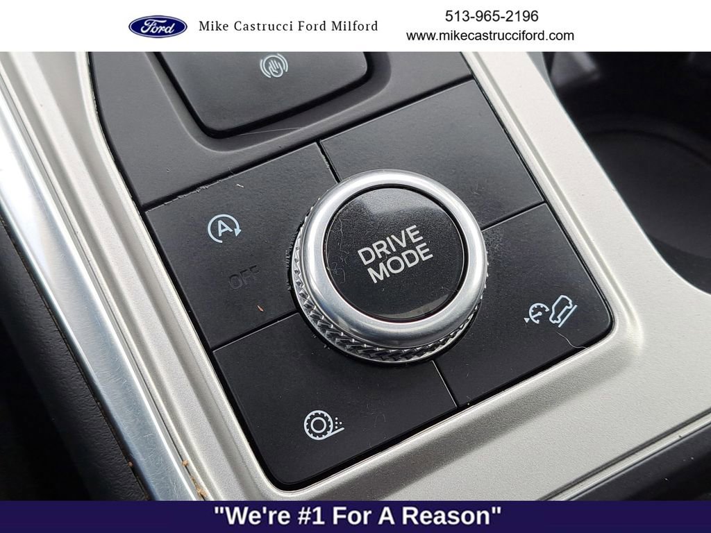 Used 2020 Ford Explorer XLT w/ Equipment Group 202A image 16