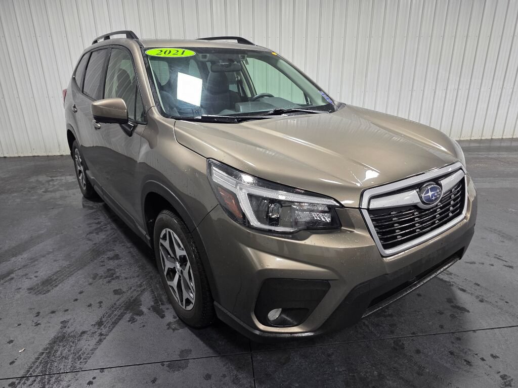 Used 2021 Subaru Forester Premium AWD/4WD image 2
