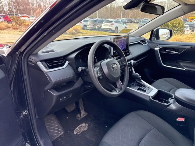 Used 2024 Toyota RAV4 XLE image 24