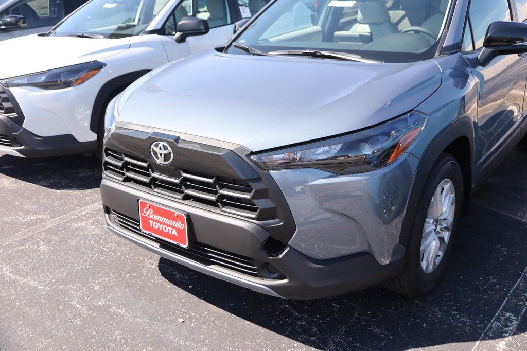 New 2026 Toyota Corolla Cross LE AWD/4WD image 5