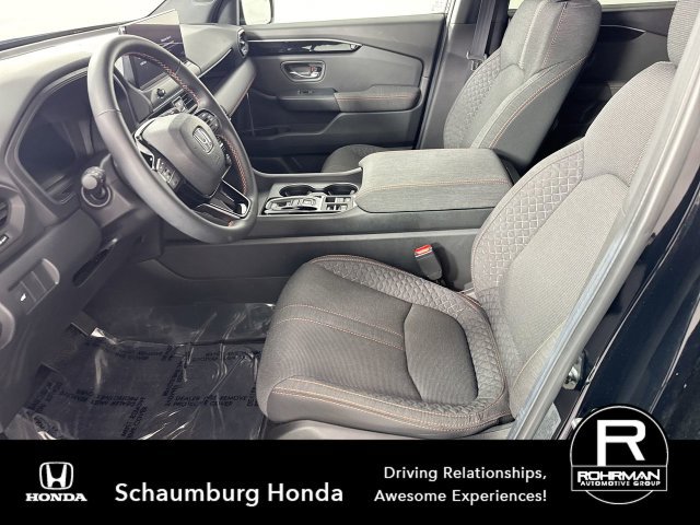 Used 2026 Honda Pilot Sport image 4
