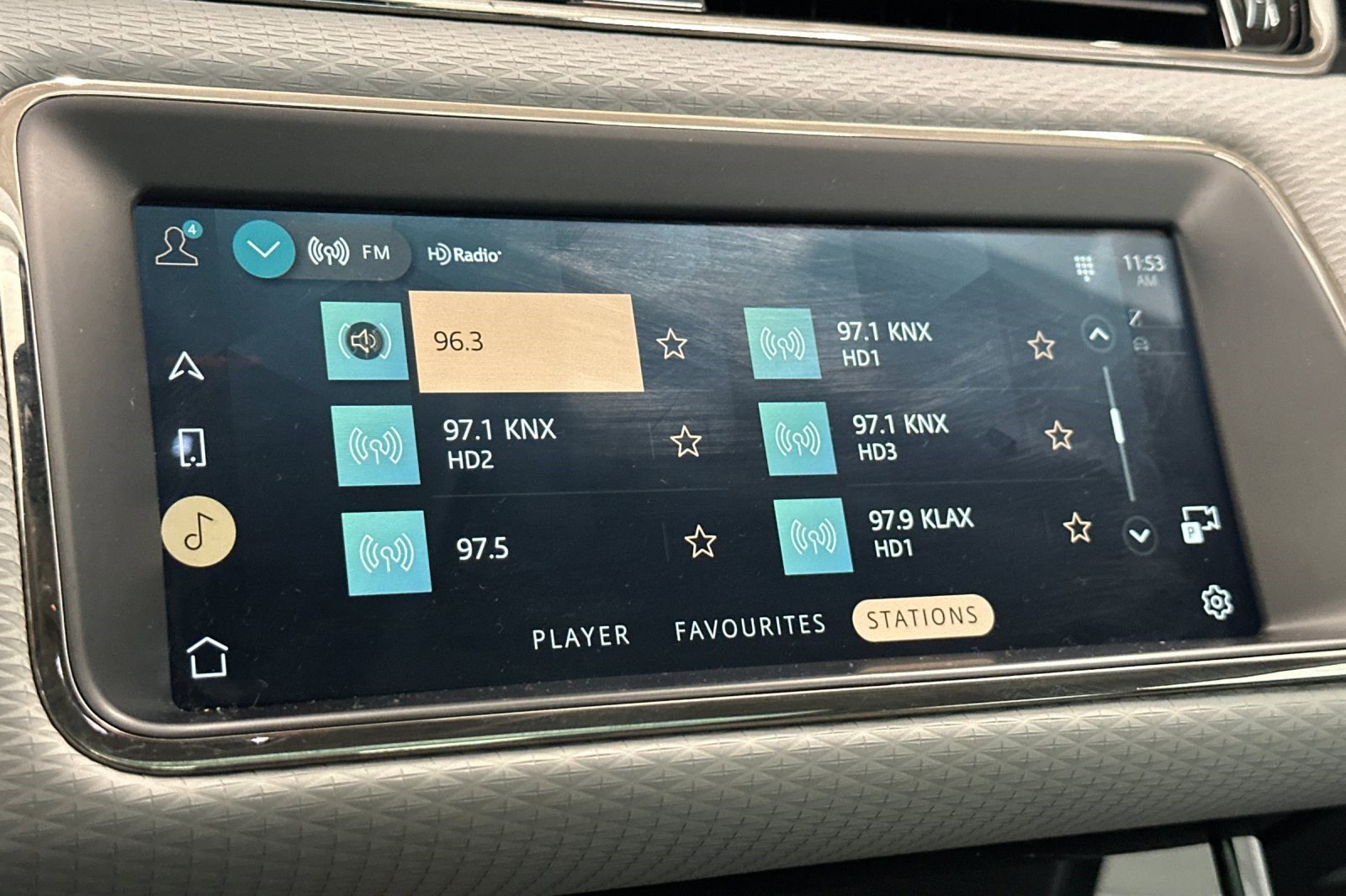 Used 2022 Land Rover Range Rover Evoque R-Dynamic S image 19