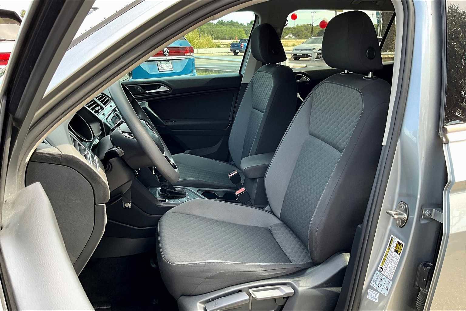 Used 2019 Volkswagen Tiguan S w/ Driver Assistance Package image 8