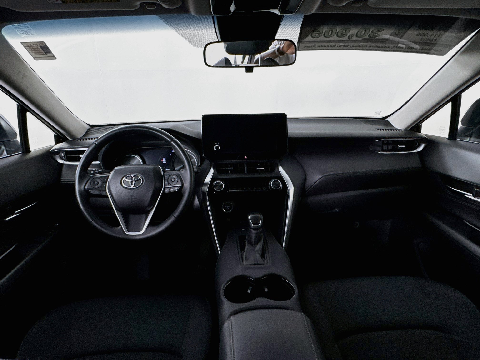 Certified 2024 Toyota Venza LE AWD/4WD image 23