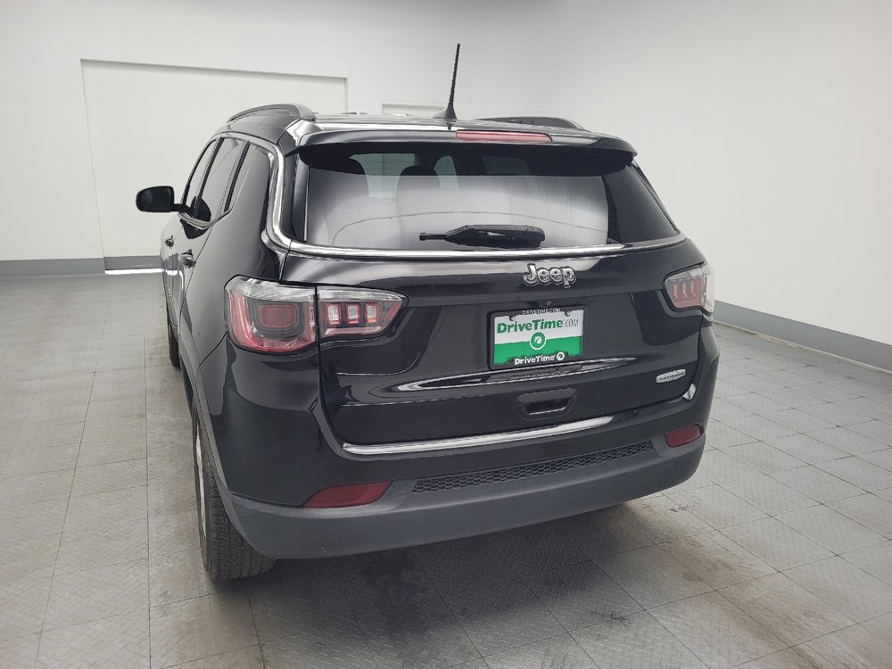 Used 2018 Jeep Compass Latitude w/ Popular Equipment Group FWD image 6