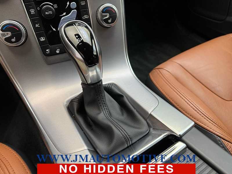 Used 2018 Volvo S60 T5 Inscription Platinum AWD/4WD image 32