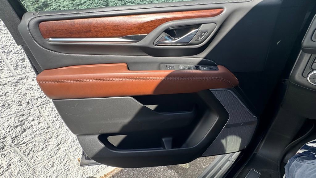 Used 2023 GMC Yukon XL Denali Ultimate image 22