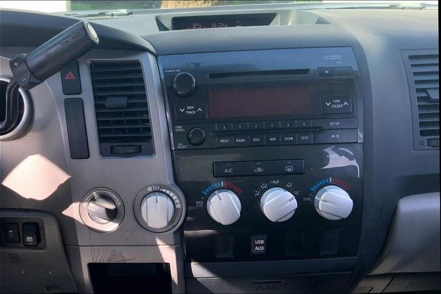 Used 2012 Toyota Tundra 4x4 CrewMax w/ Tow Pkg image 6