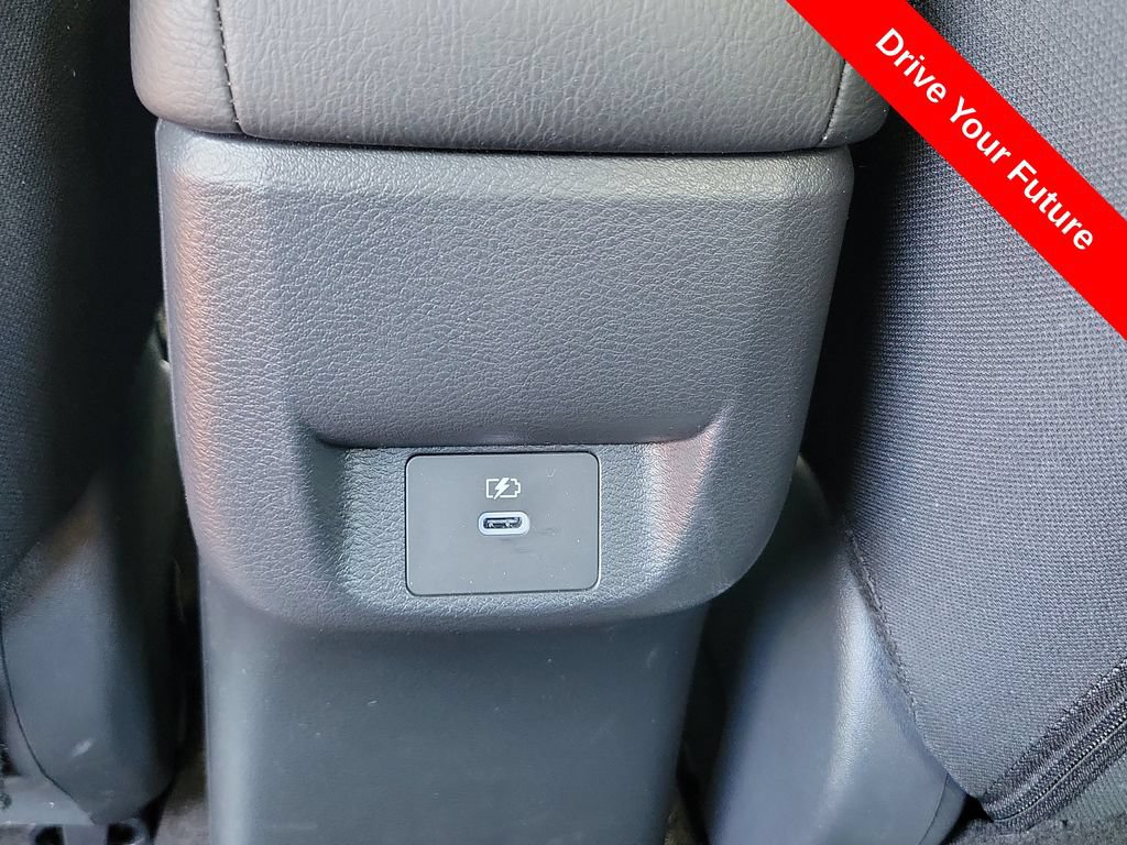 Used 2025 Nissan Versa SV w/ Trunk Package FWD image 22
