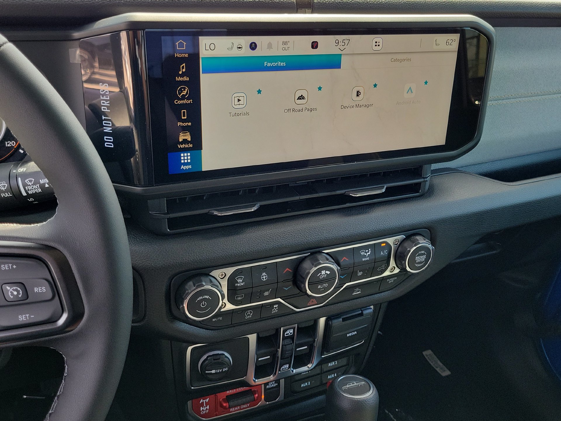 New 2026 Jeep Gladiator Sport AWD/4WD image 7
