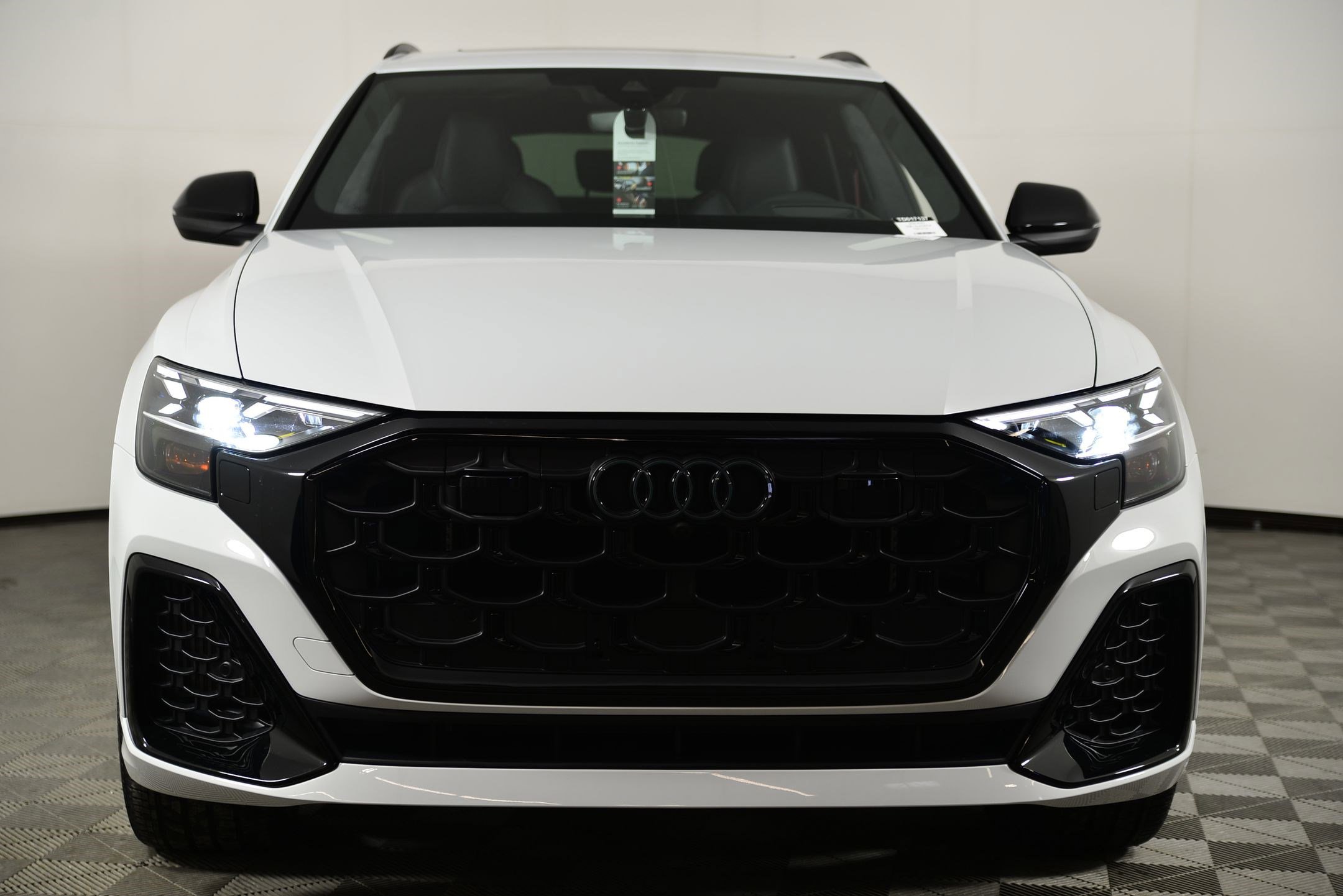 New 2026 Audi SQ8 Prestige image 5